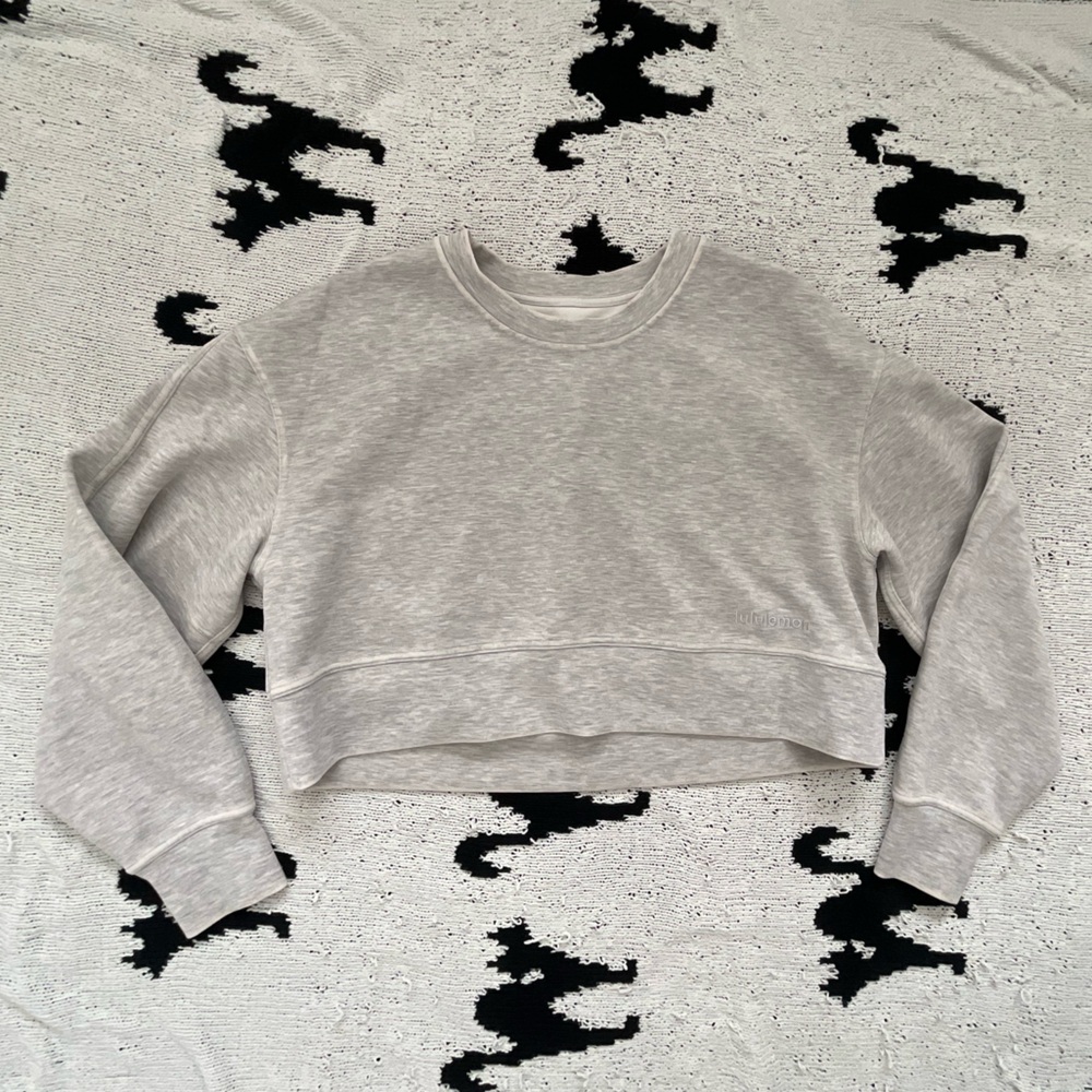 Lululemon Softstreme Perfectly Oversized Cropped Crew (Heathered Grey, Size 4)